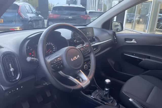 Kia Picanto (2023) thumbnail 6
