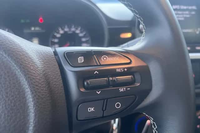Kia Picanto (2023) thumbnail 9