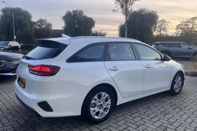 Kia Ceed Sportswagon (2025) thumbnail 4