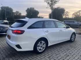 Kia Ceed Sportswagon (2025) thumbnail 4