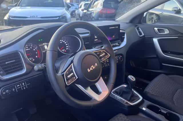Kia Ceed Sportswagon (2025) thumbnail 6