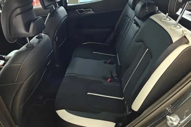 Kia Sportage (2025) thumbnail 17