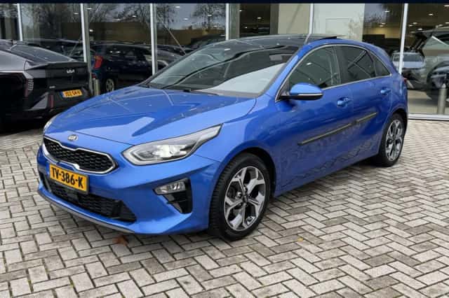 Kia Ceed (2018) thumbnail 1