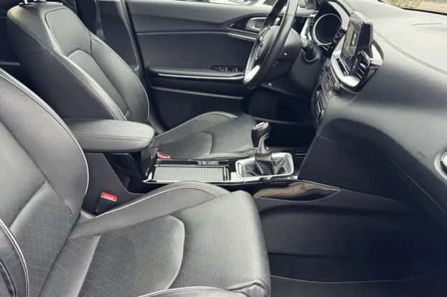 Kia Ceed (2018) thumbnail 11