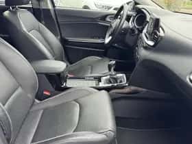 Kia Ceed (2018) thumbnail 11