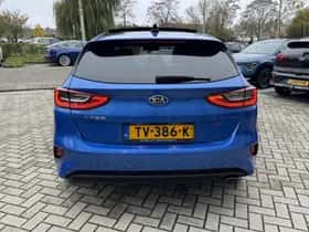 Kia Ceed (2018) thumbnail 3