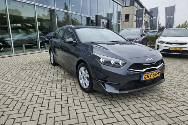 Kia Ceed Sportswagon (2024) thumbnail 2