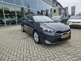 Kia Ceed Sportswagon (2024) thumbnail 2