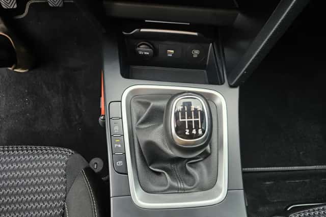 Kia Ceed Sportswagon (2024) thumbnail 14