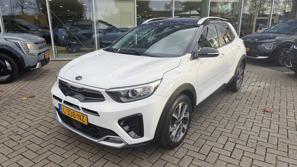 Kia Stonic (2021) — foto 1