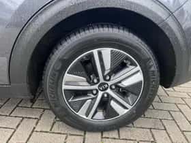 Kia Niro (2021) thumbnail 5