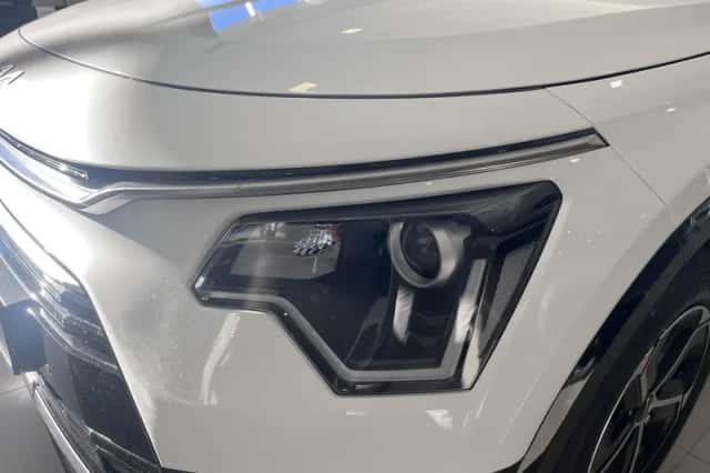 Kia Niro (2025) thumbnail 4