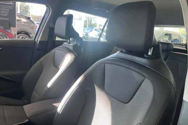 Kia Niro (2025) thumbnail 6