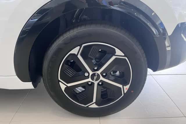 Kia Niro (2025) thumbnail 7