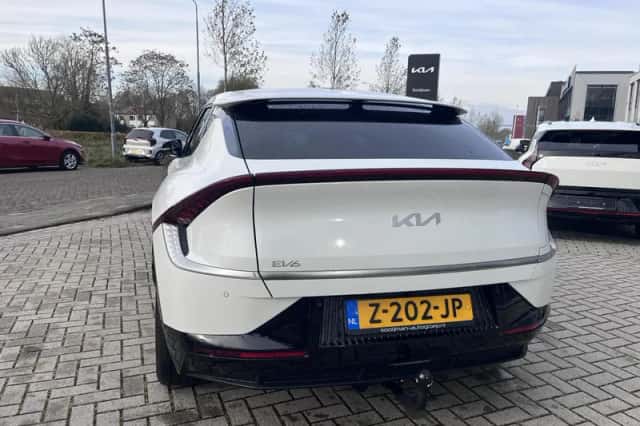 Kia EV6 (2024) thumbnail 4