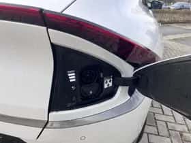 Kia EV6 (2024) thumbnail 6