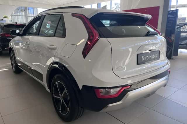 Kia Niro (2025) thumbnail 2