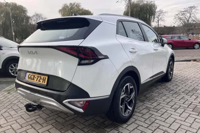 Kia Sportage (2024) thumbnail 2