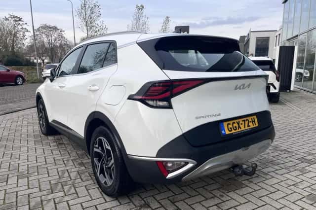 Kia Sportage (2024) thumbnail 4