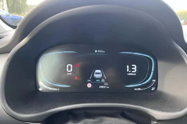 Kia Stonic (2024) thumbnail 12