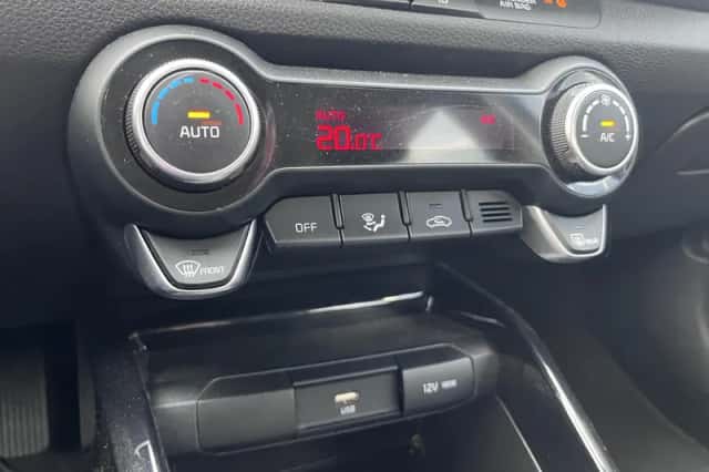Kia Stonic (2024) thumbnail 13