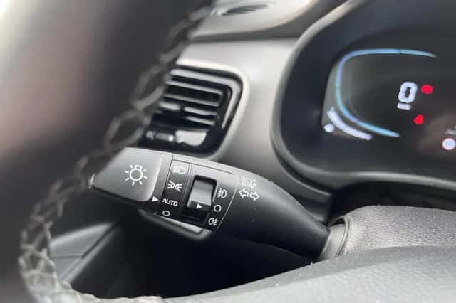 Kia Stonic (2024) thumbnail 15