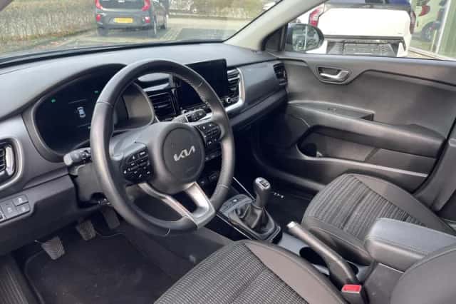 Kia Stonic (2024) thumbnail 7
