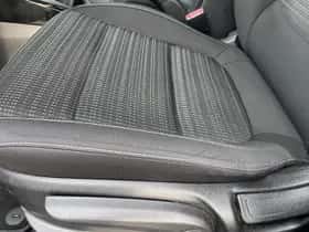 Kia Stonic (2024) thumbnail 8