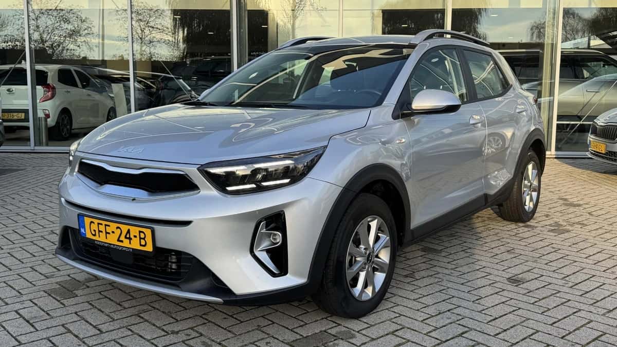 Kia Stonic (2024) — foto 1