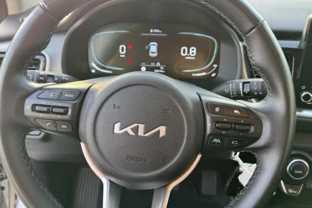 Kia Stonic (2024) thumbnail 16