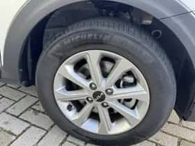 Kia Stonic (2024) thumbnail 7