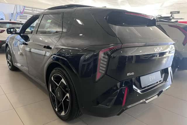 Kia EV4 (2026) thumbnail 4