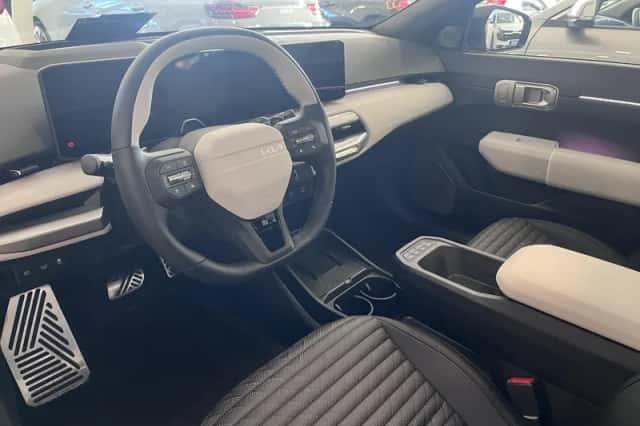 Kia EV4 (2026) thumbnail 6