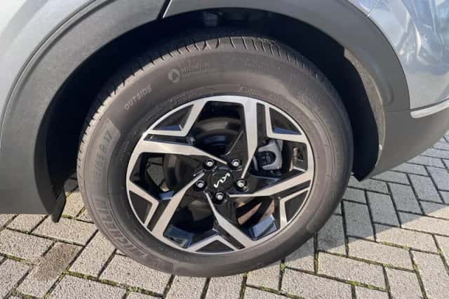 Kia Sportage (2024) thumbnail 8