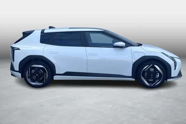 Kia EV4 (2025) thumbnail 2