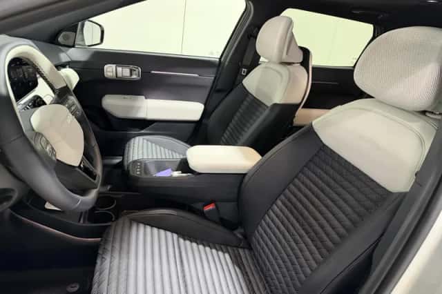 Kia EV4 (2026) thumbnail 4