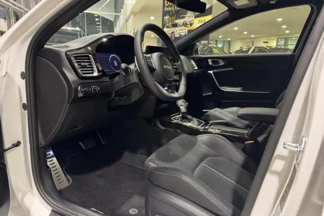Kia Ceed (2026) thumbnail 2