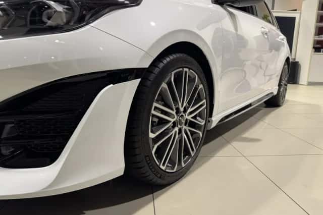 Kia Ceed (2026) thumbnail 4