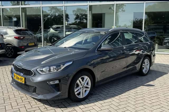 Kia Ceed Sportswagon (2020) thumbnail 1
