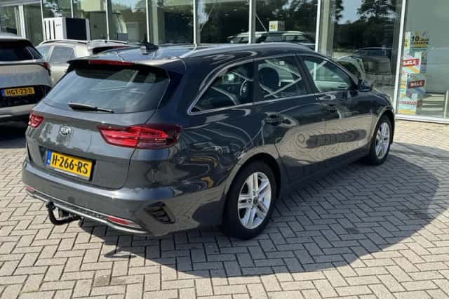 Kia Ceed Sportswagon (2020) thumbnail 2