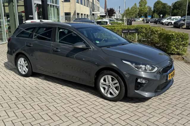 Kia Ceed Sportswagon (2020) thumbnail 4