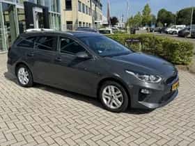 Kia Ceed Sportswagon (2020) thumbnail 4