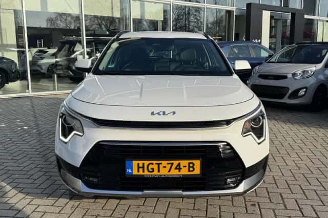 Kia Niro (2025) thumbnail 2