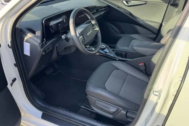 Kia Niro (2025) thumbnail 15