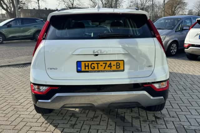 Kia Niro (2025) thumbnail 4