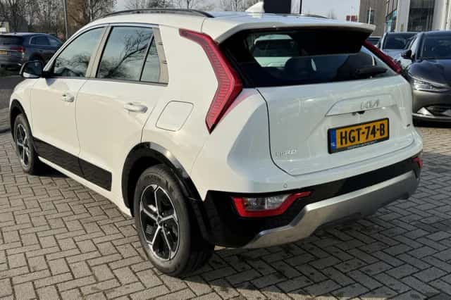 Kia Niro (2025) thumbnail 5