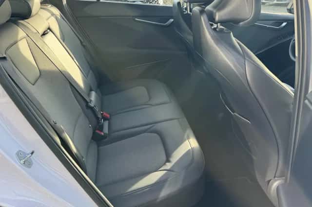 Kia Niro (2025) thumbnail 10