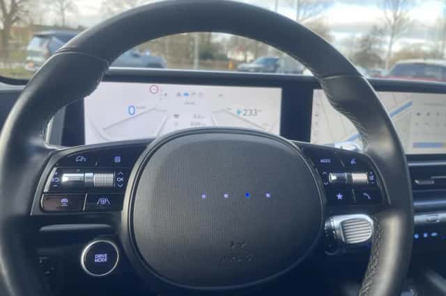 Hyundai Ioniq 6 (2024) thumbnail 16