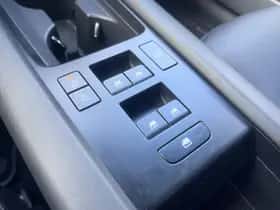 Hyundai Ioniq 6 (2024) thumbnail 18