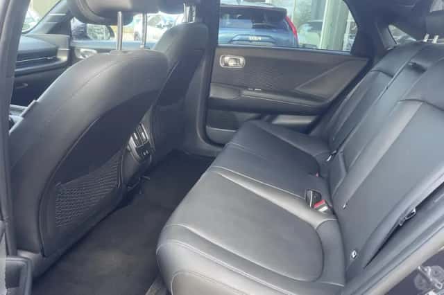 Hyundai Ioniq 6 (2024) thumbnail 22